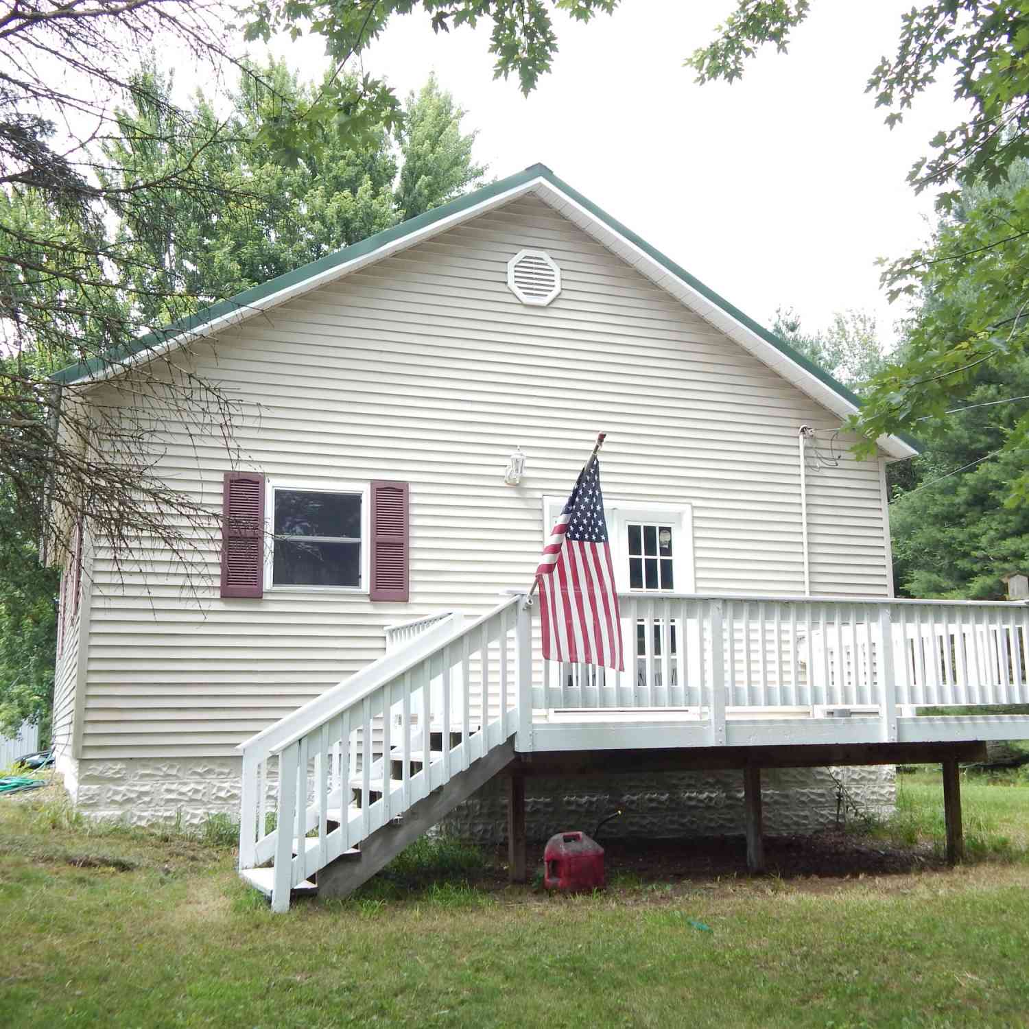 Homes For Sale - 12270 E Bailey Road<br/> Muskegon County, Ravenna, MI 49451