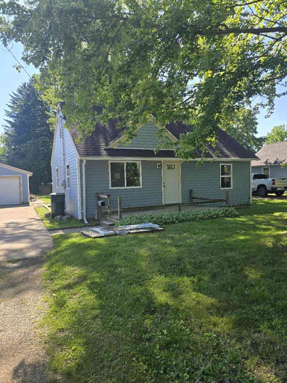 Homes For Sale - 6001 Joshua Street<br/> Ingham County, Lansing, MI 48911