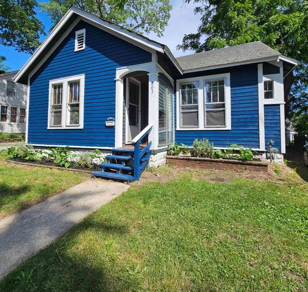 Homes For Sale - 403 Pennsylvania Avenue<br/> Dowagiac, MI 49047
