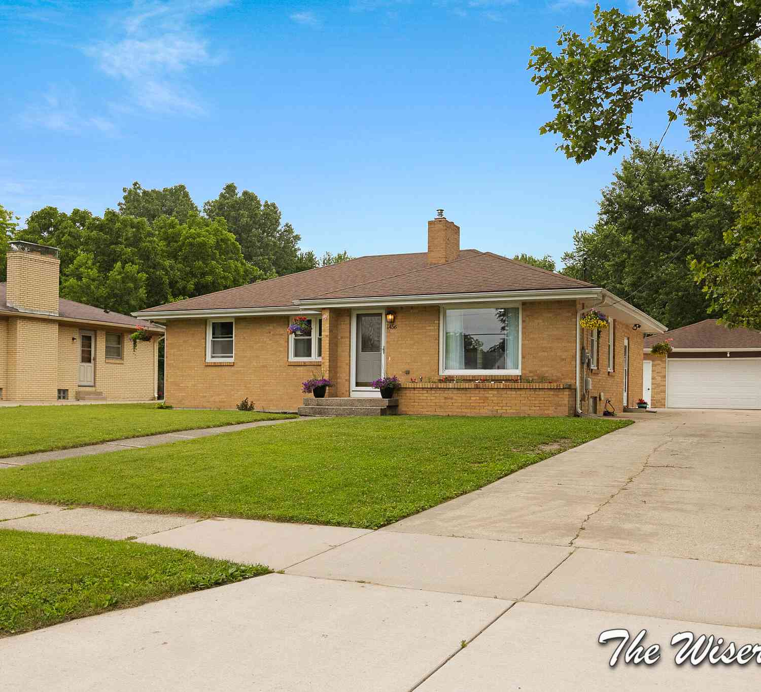 Homes For Sale - 1456 Ball Avenue<br/> Grand Rapids, MI 49505