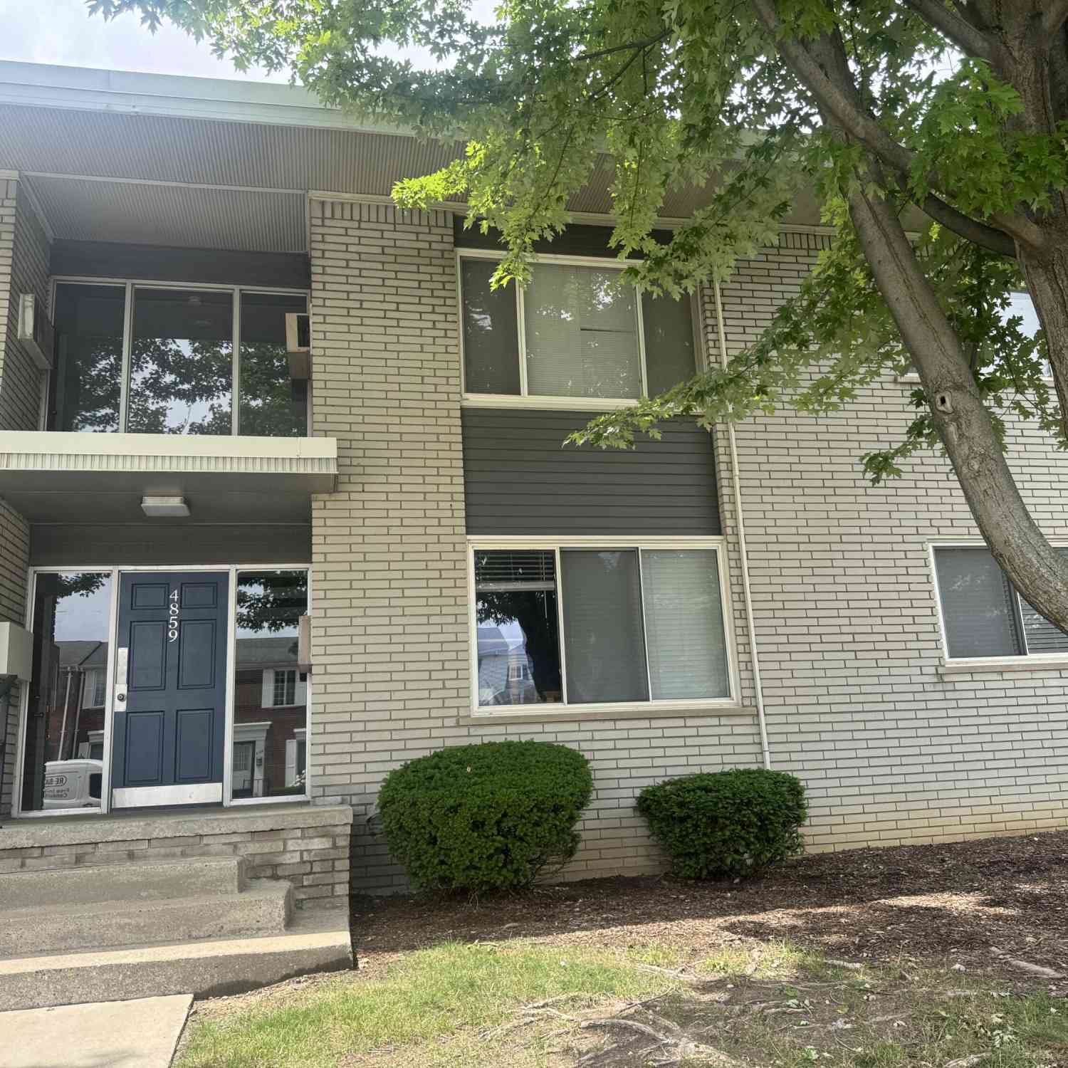 Condo For Rent - 4859 Mansfield Avenue #8H<br/> Oakland County, Royal Oak, MI 48073
