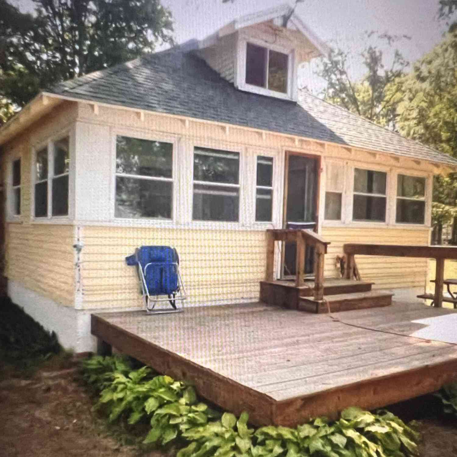 Homes For Sale - 5343 S Front Street<br/> Newaygo, MI 49337