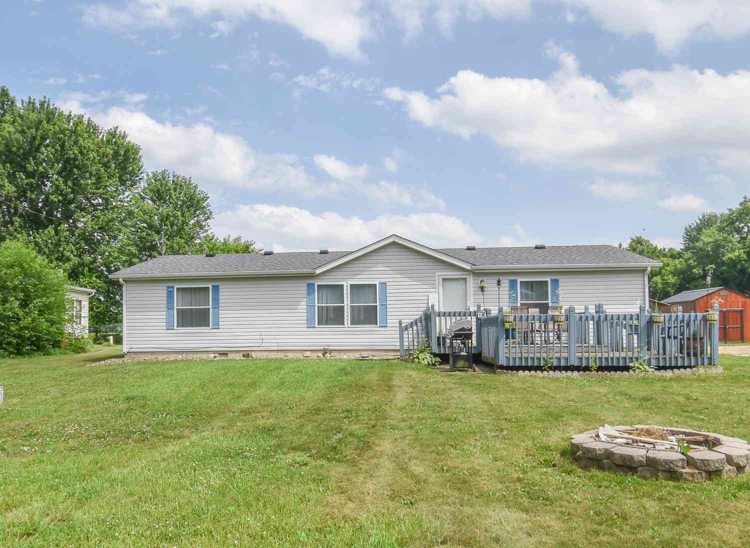 Mobile Home For Sale - 817 Williams Drive<br/> Branch County, Quincy, MI 49082