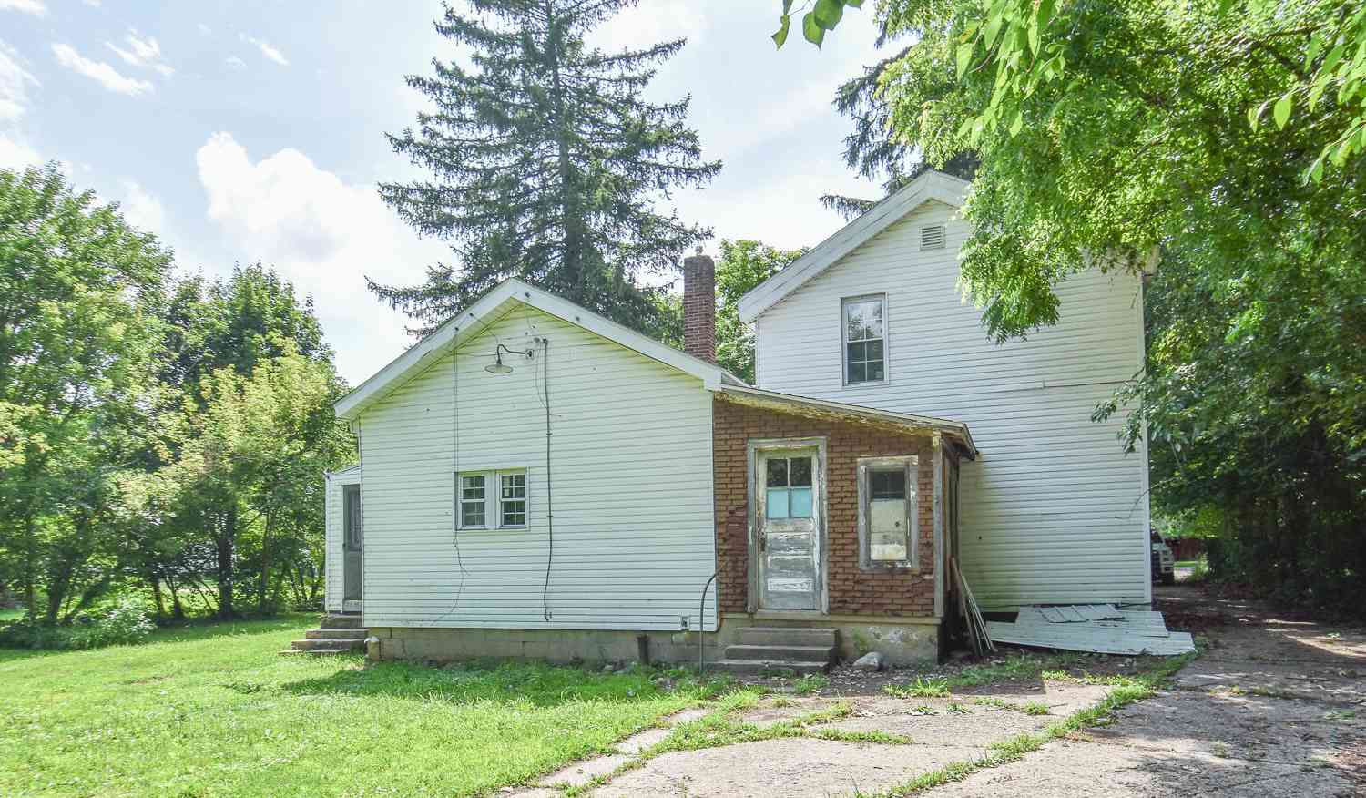 Homes For Sale - 489 N Ray Quincy Road<br/> Quincy, MI 49082