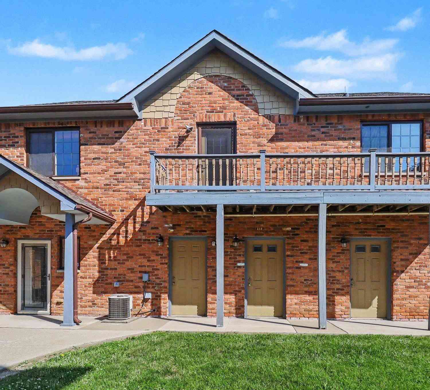 Condo For Sale - 431 E Ferry Street<br/> Wayne County, Detroit, MI 48202