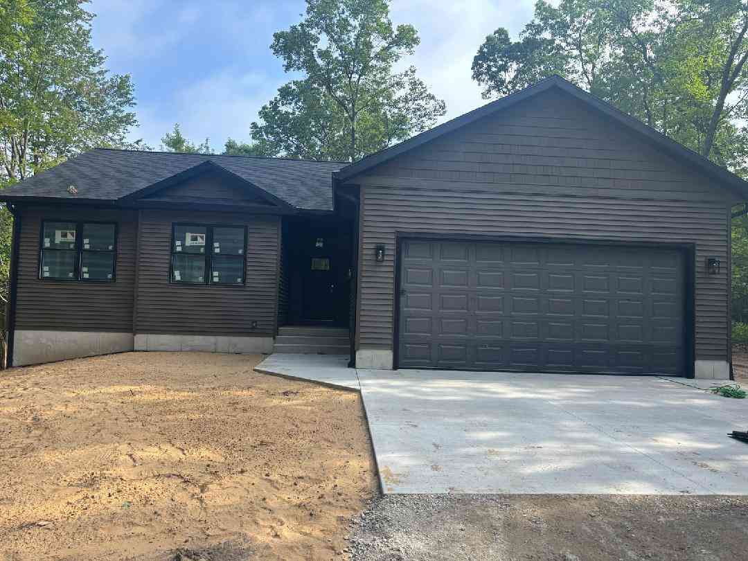 Homes For Sale - 2850 Fenner Road<br/> Muskegon, MI 49445