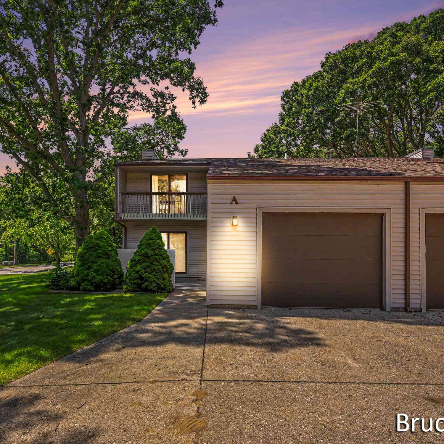 Condo For Sale - 17570 Parkwood Drive #A<br/> Ottawa County, Spring Lake, MI 49456