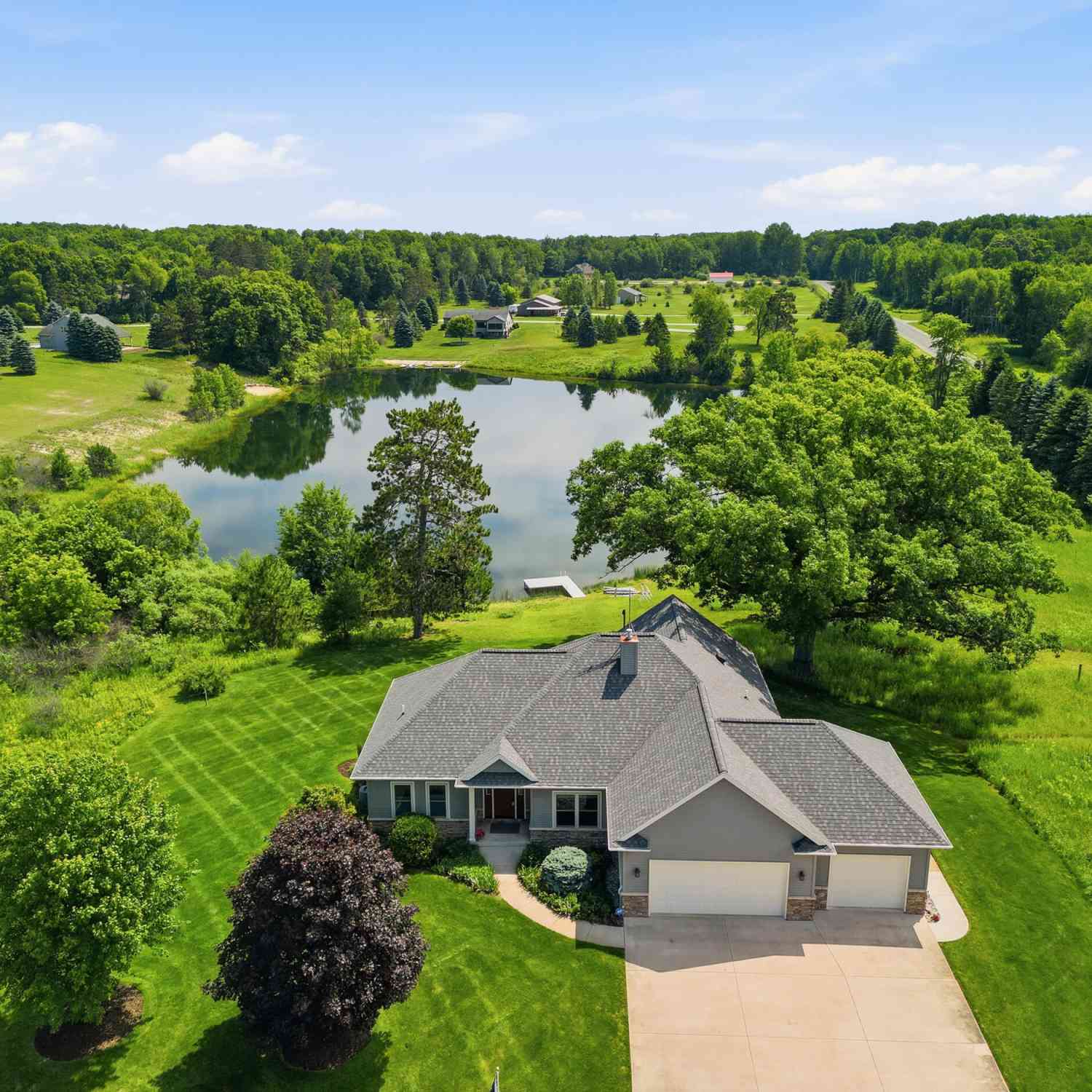 Homes For Sale - 8510 125th Avenue<br/> Canadian Lakes, MI 49346