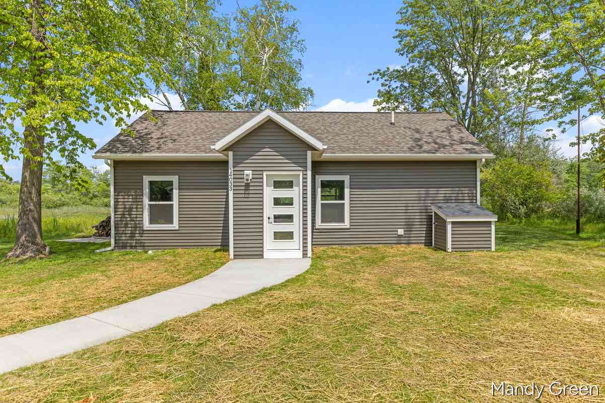 Homes For Sale - 14033 Perch Lane<br/> Greenville, MI 48838