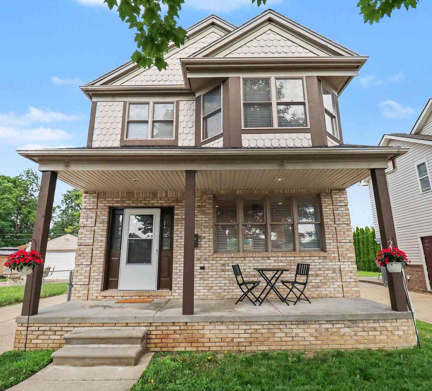 Homes For Sale - 3944 Ziegler Street<br/> Wayne County, Dearborn Heights, MI 48125