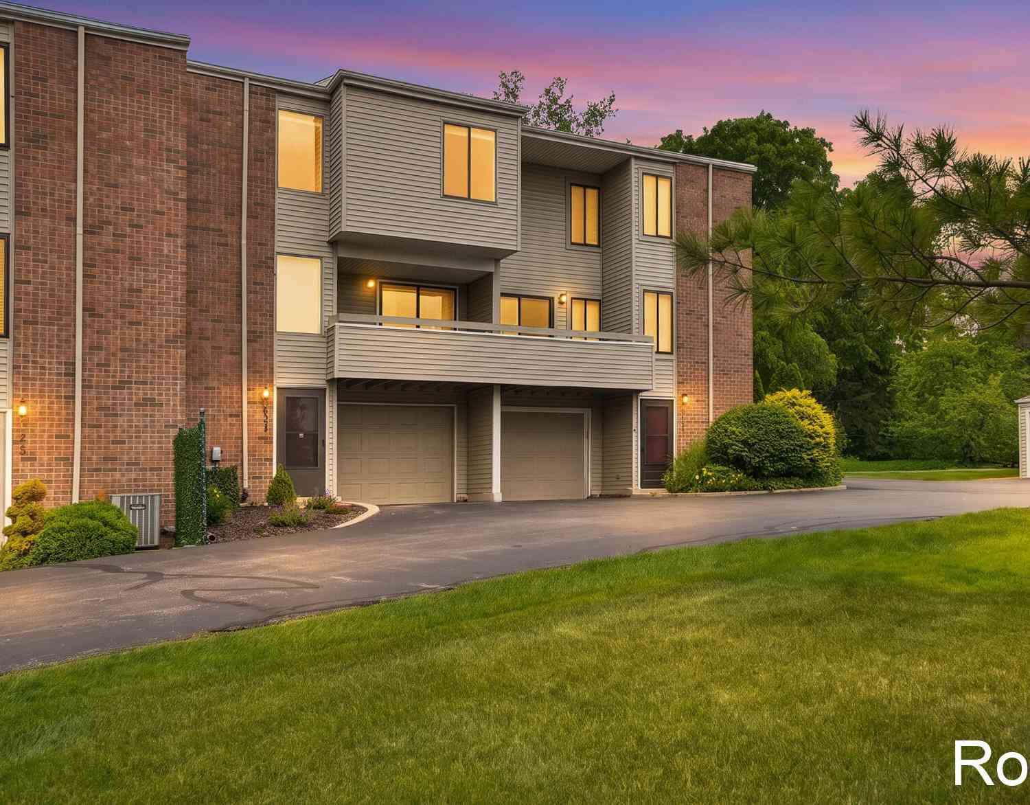 Condo For Sale - 6223 Acropolis Drive #49<br/> Grand Rapids, MI 49546