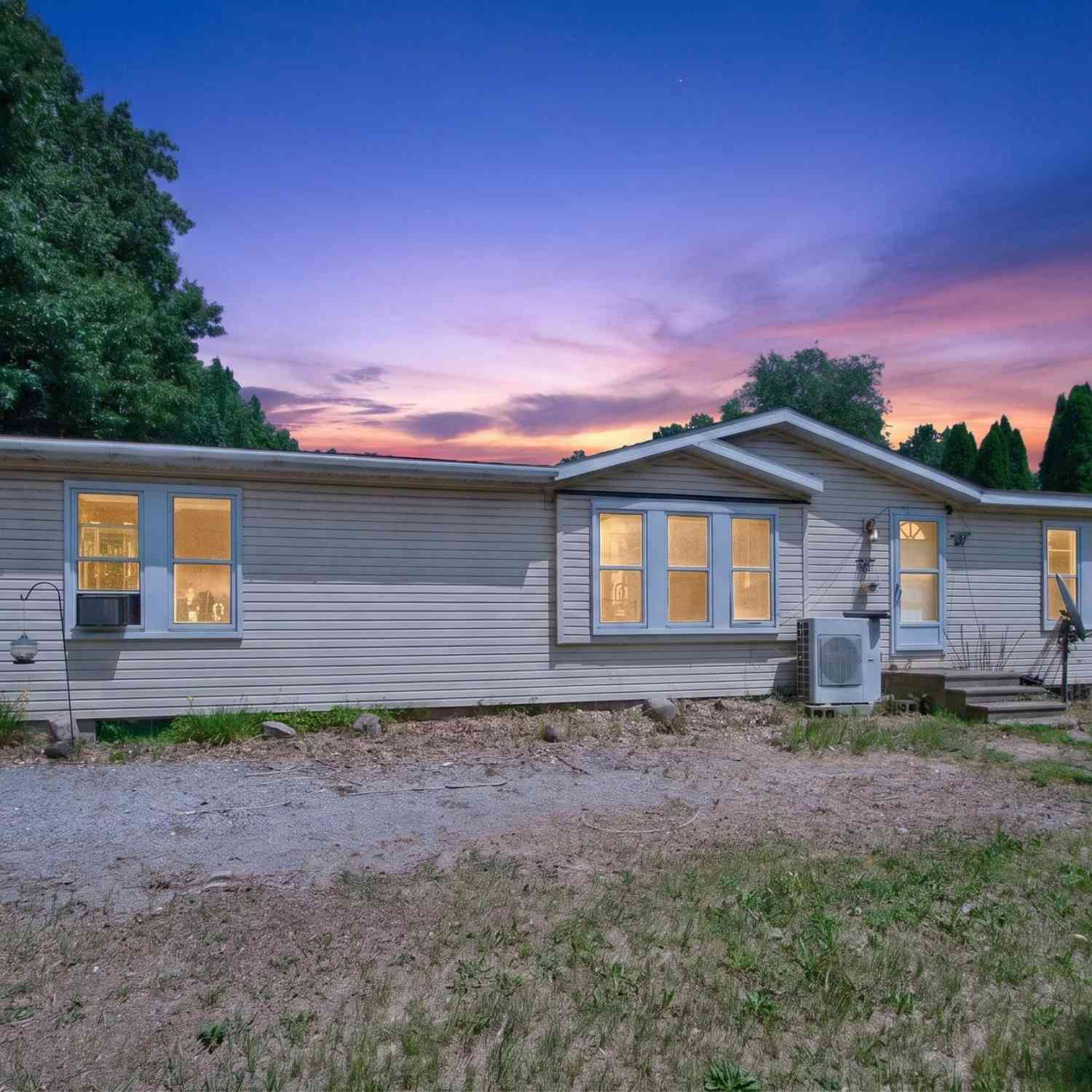 Mobile Home For Sale - 6455 Jordan Road<br/> Jackson County, Jackson, MI 49201