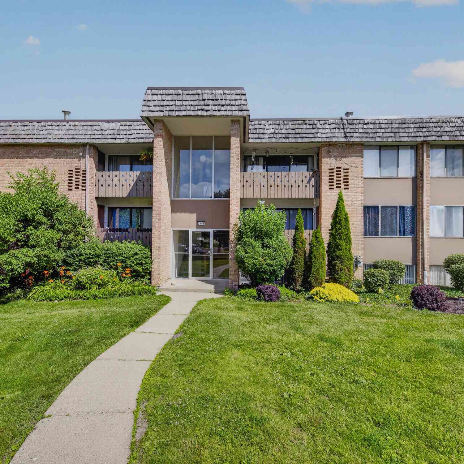Condo For Sale - 2106 Pauline Boulevard #202<br/> Washtenaw County, Ann Arbor, MI 48103