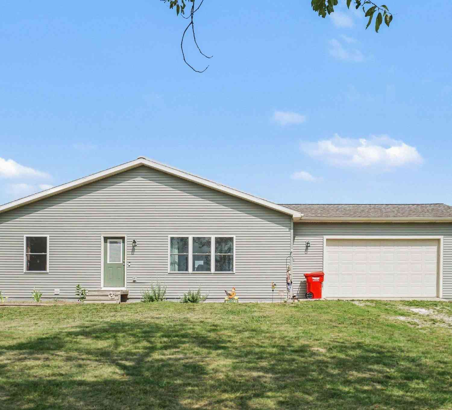 Homes For Sale - 64136 Union Road<br/> Cass County, Vandalia, MI 49095