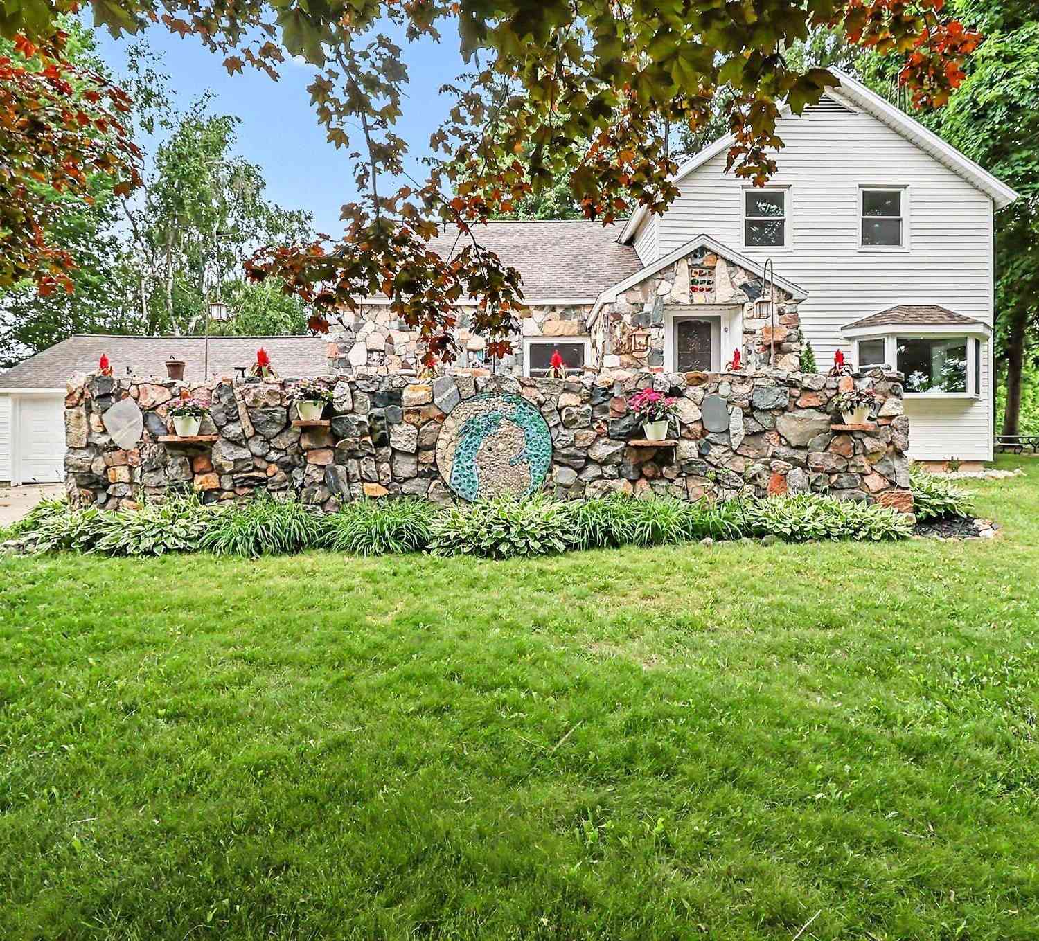 Homes For Sale - 6301 S Stiles Road<br/> Mason County, Pentwater, MI 49449