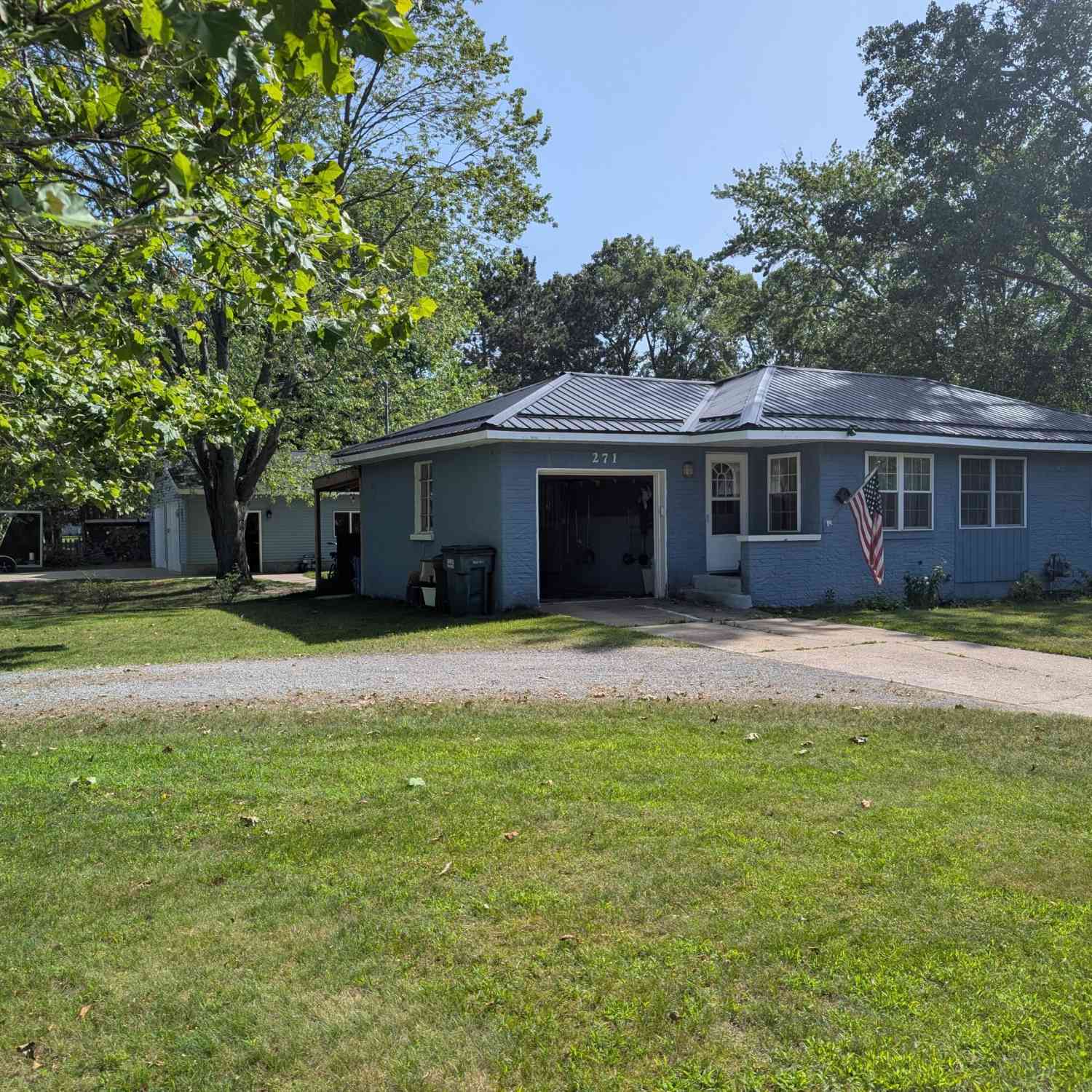Homes For Sale - 271 Randall Road<br/> Muskegon, MI 49441