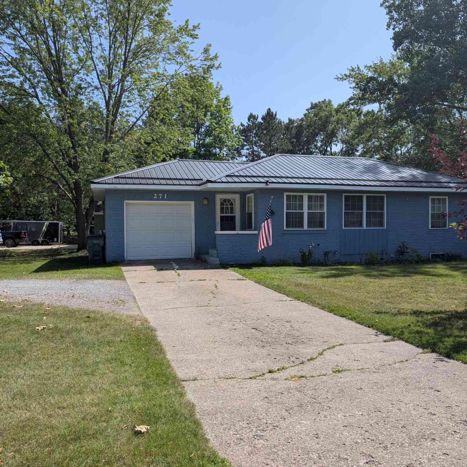 Homes For Sale - 271 Randall Road<br/> Muskegon, MI 49441