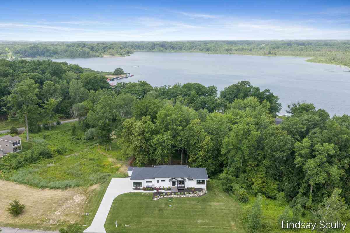 Homes For Sale - 9465 Wabasis Pointe Drive<br/> Kent County, Greenville, MI 48838