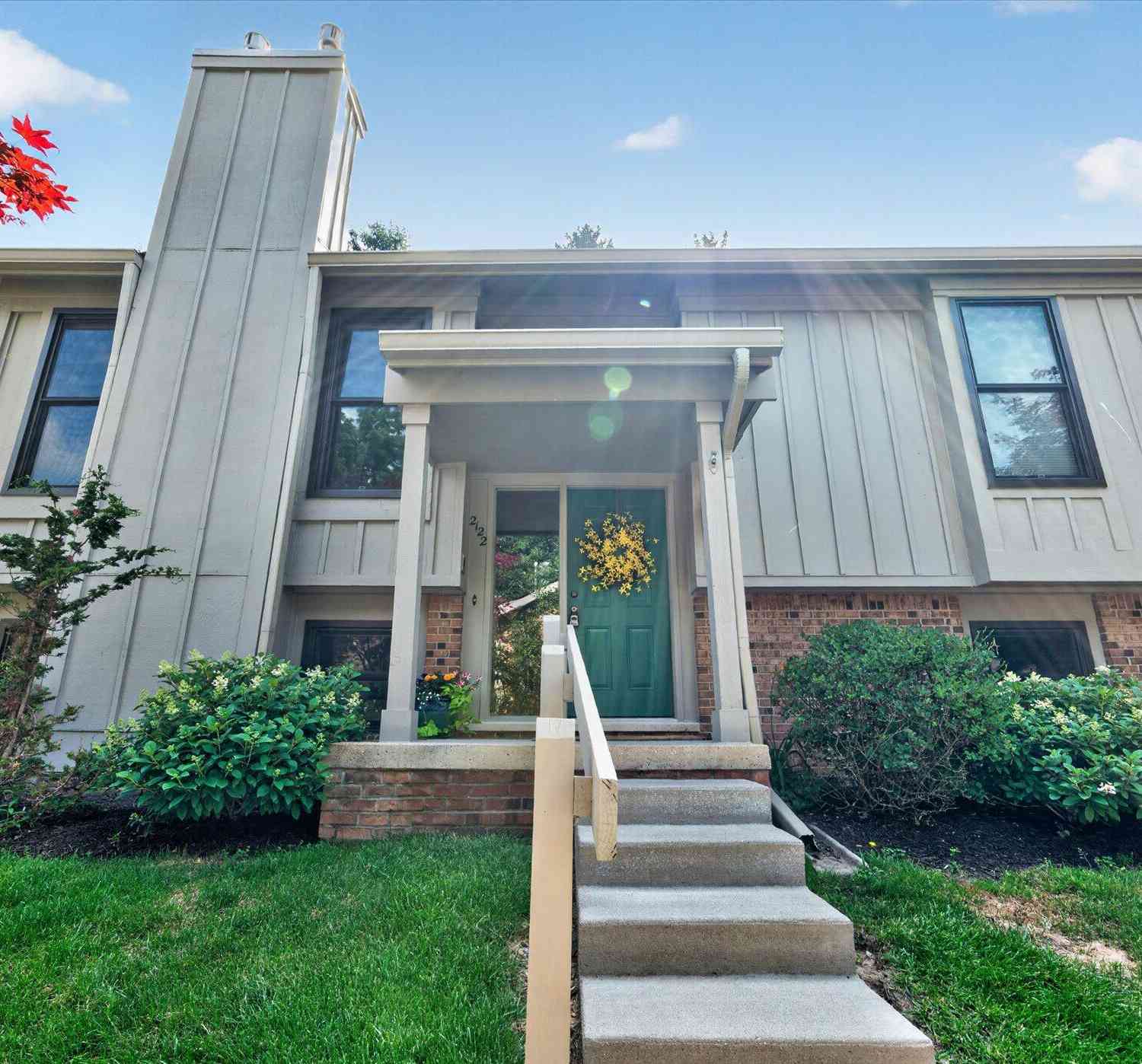 Condo For Sale - 2122 Spruceway Lane<br/> Washtenaw County, Ann Arbor, MI 48103