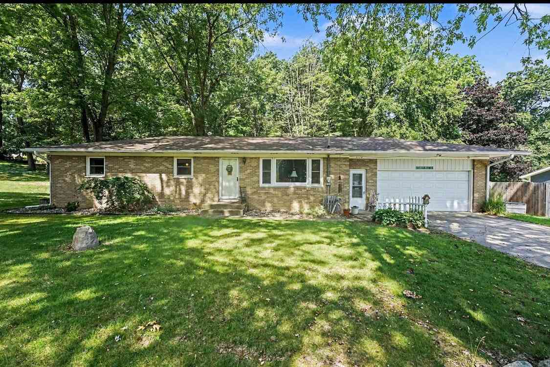 Homes For Sale - 7114 Kay Drive<br/> Greenville, MI 48838