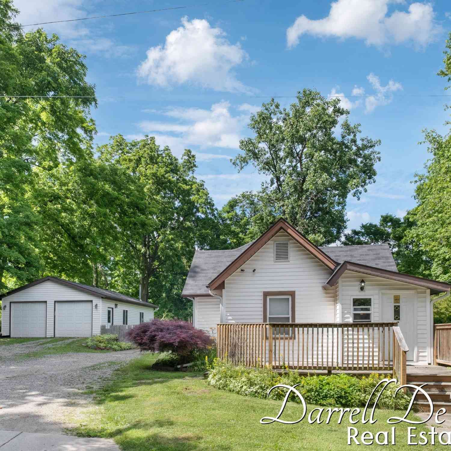 Homes For Sale - 854 W Washington Street<br/> Ionia County, Ionia, MI 48846