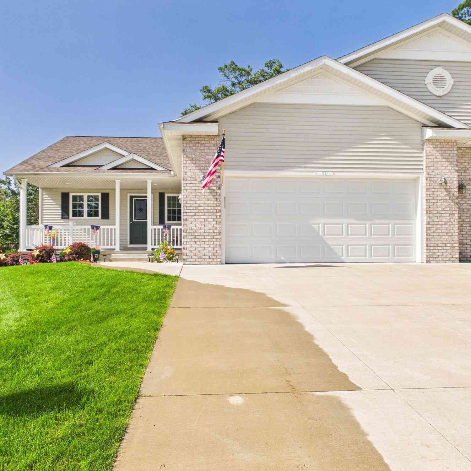 Condo For Sale - 1421 E Addison Way<br/> Muskegon, MI 49445