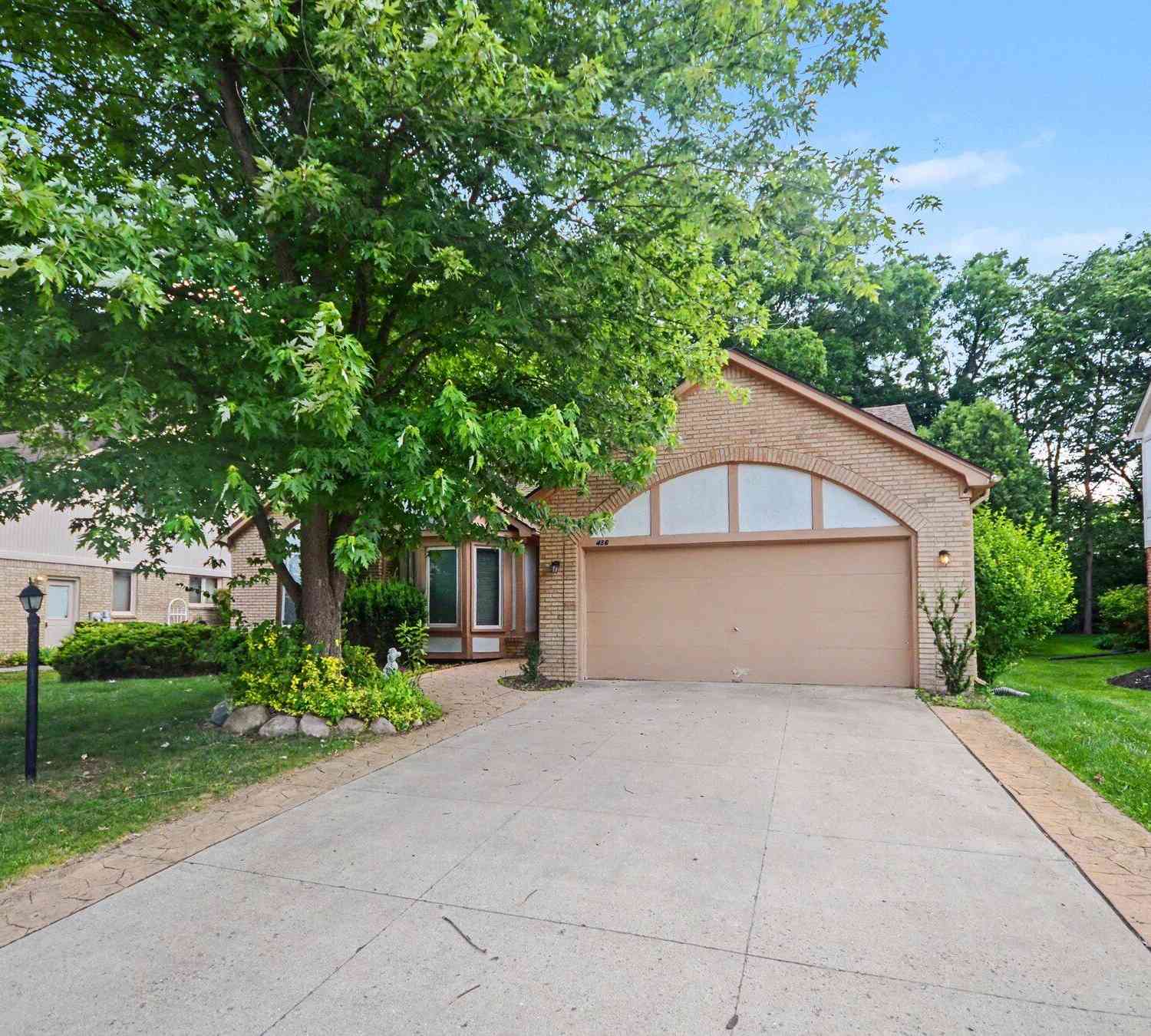 Homes For Rent - 456 Essex Drive<br/> Rochester, MI 48307