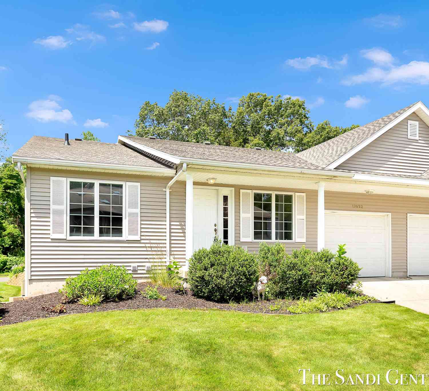 Condo For Sale - 17632 Dustin Drive<br/> Spring Lake, MI 49456