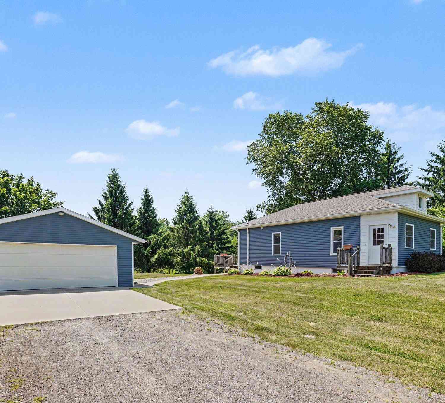 Homes For Sale - 2432 111th Avenue<br/> Allegan, MI 49010