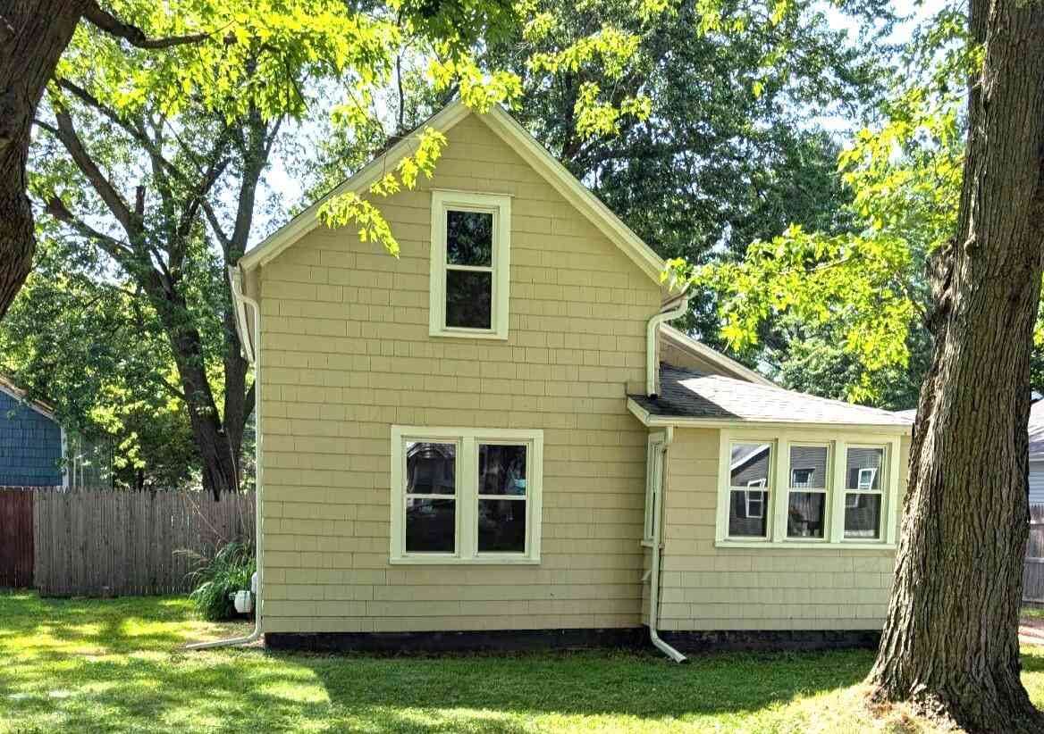 Homes For Sale - 918 Wayne Street<br/> Jackson, MI 49202