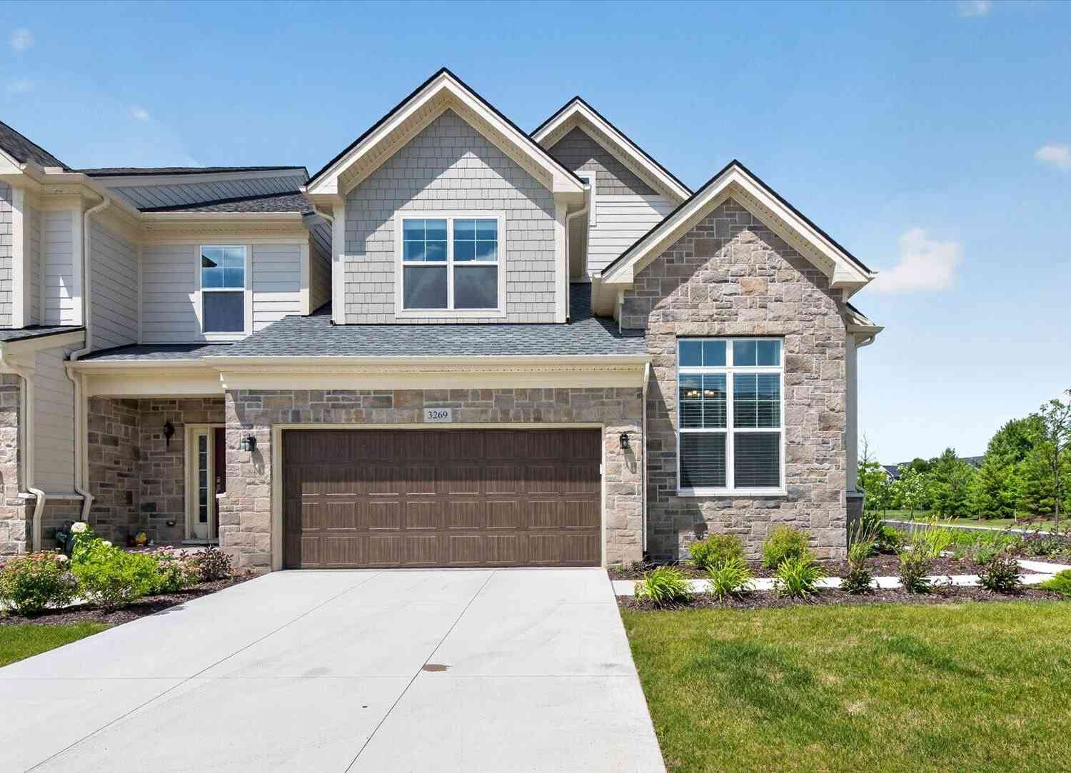 Condo For Sale - 3269 Hayster Drive<br/> Ann Arbor, MI 48105