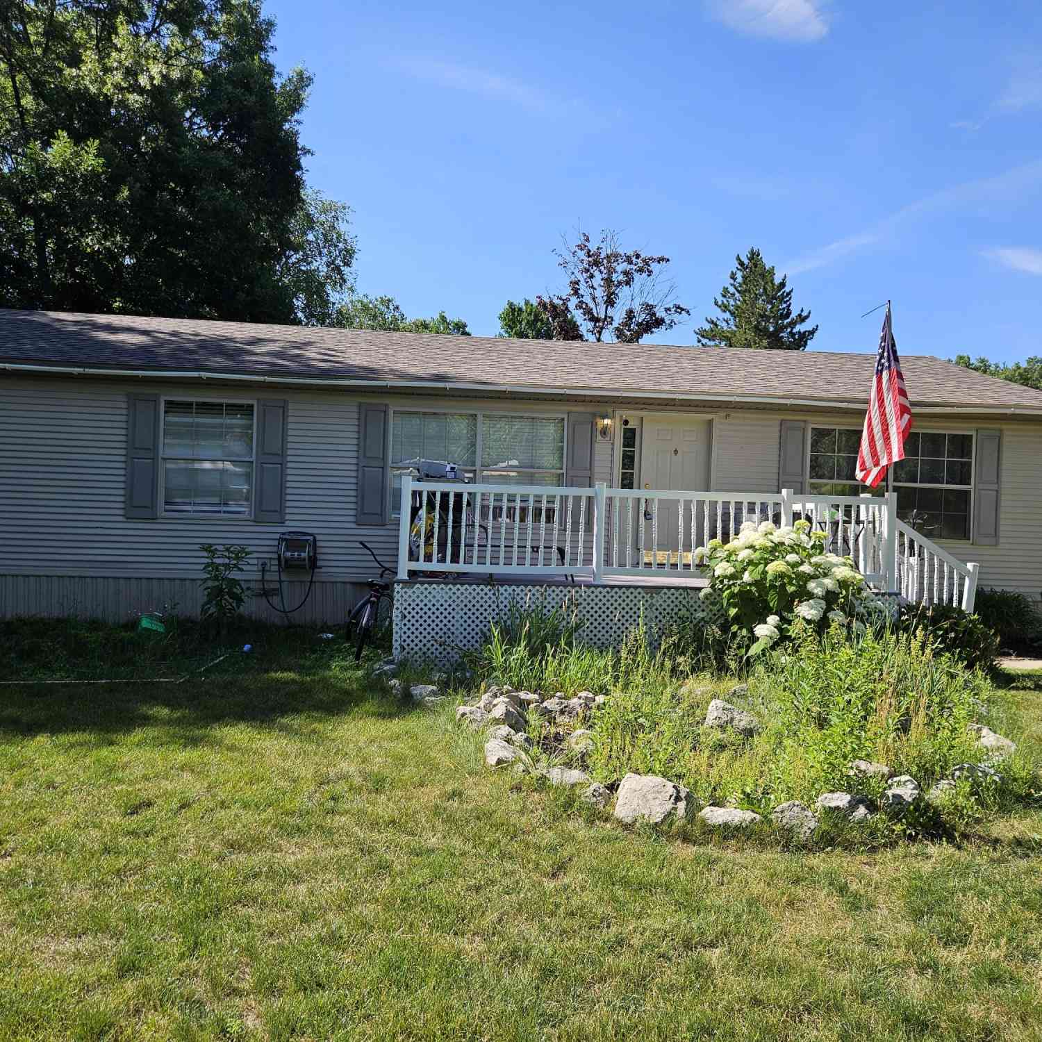 Mobile Home For Sale - 9294 Whispering Pines Avenue<br/> Kent County, Sparta, MI 49345