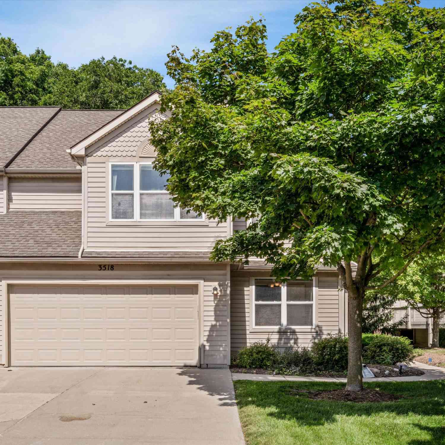 Condo For Sale - 3518 Meadow Grove Trail<br/> Washtenaw County, Ann Arbor, MI 48108