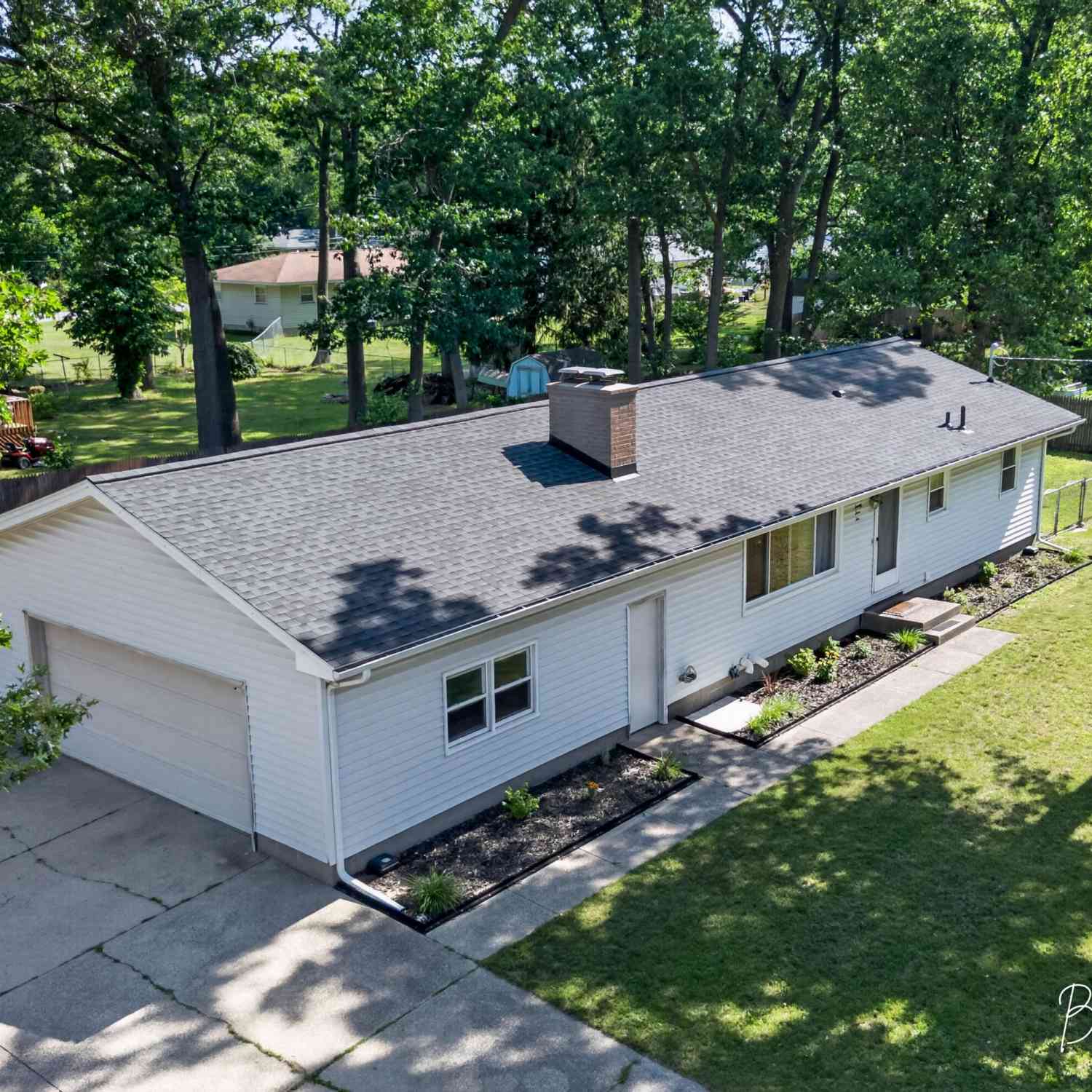 Homes For Sale - 2410 Marcoux Avenue<br/> Muskegon, MI 49442