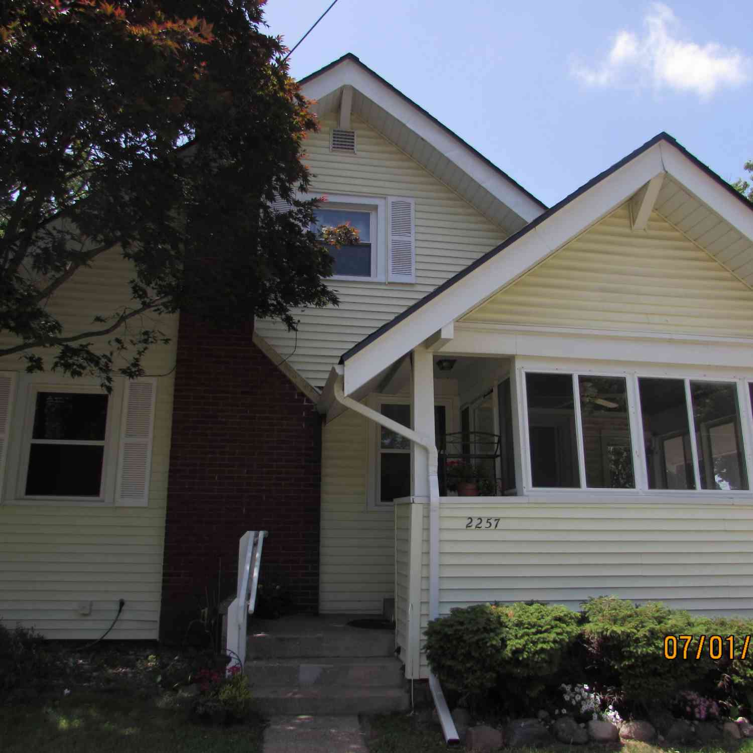 Homes For Sale - 2257 Wyoming Avenue<br/> Wyoming, MI 49519