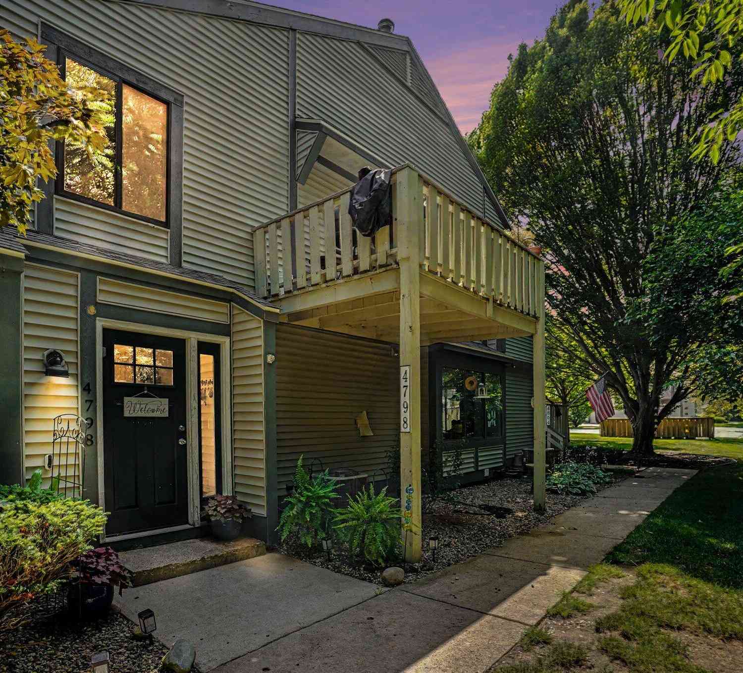Condo For Sale - 4798 Foxfire Trail #12<br/> Portage, MI 49024
