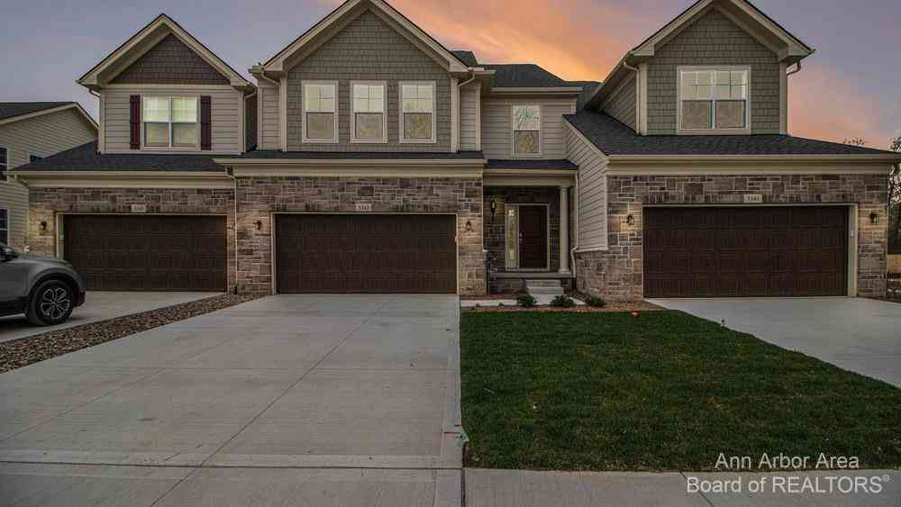 Condo For Rent - 3343 Roseford Boulevard<br/> Ann Arbor, MI 48105