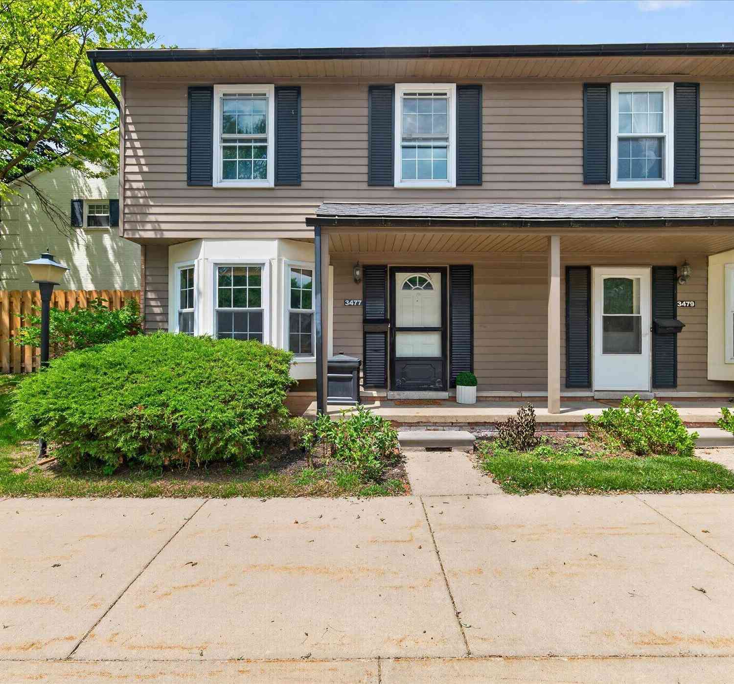 Condo For Sale - 3477 Burbank Drive<br/> Washtenaw County, Ann Arbor, MI 48105