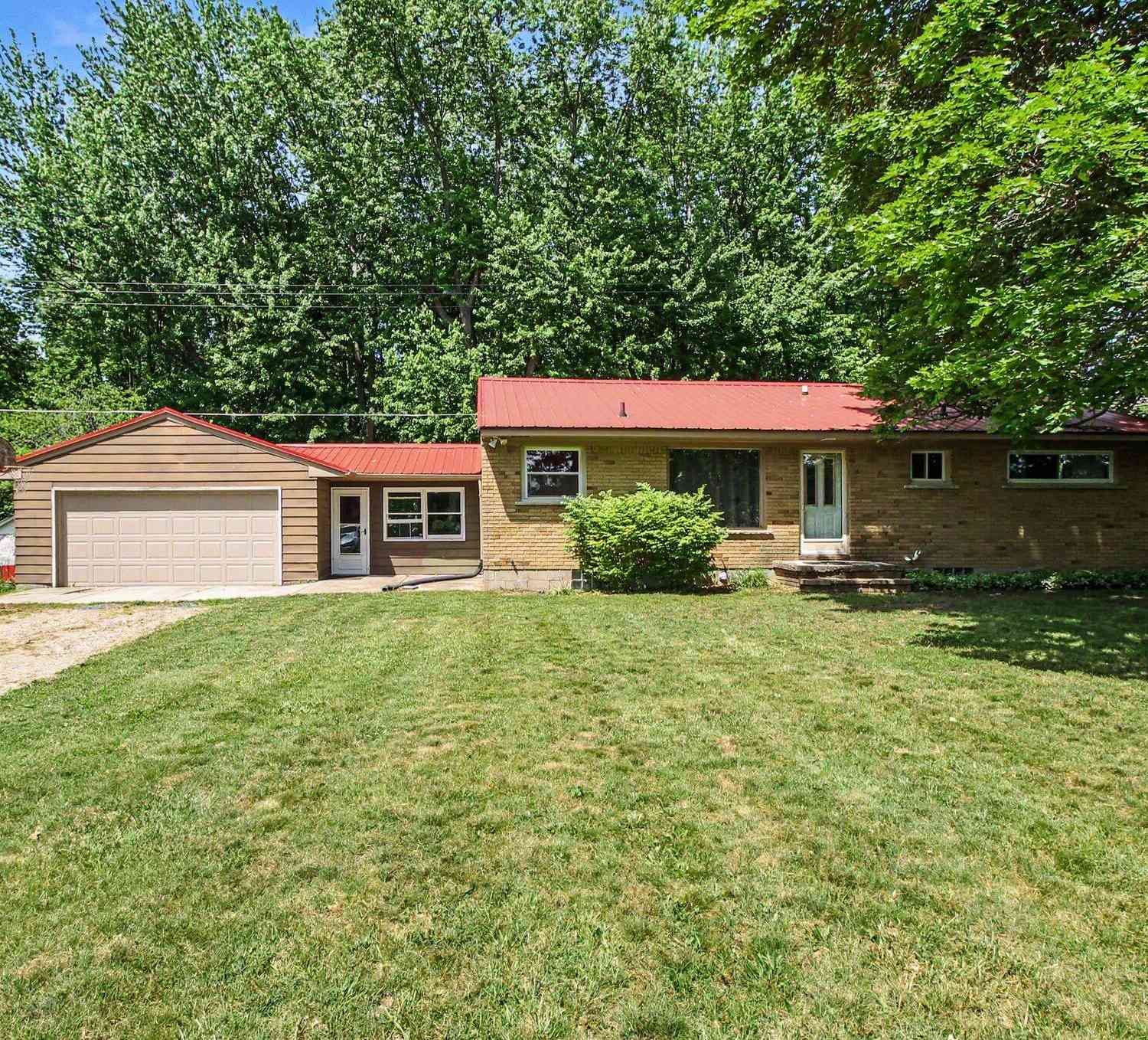 Homes For Sale - 6025 Zimmer Road<br/> Ingham County, Haslett, MI 48840