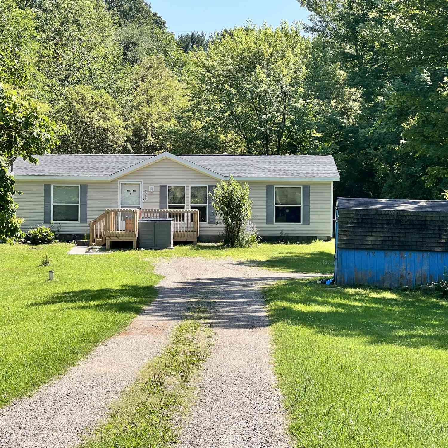 Mobile Home For Sale - 6550 Old Allegan Road<br/> Allegan County, Saugatuck, MI 49453