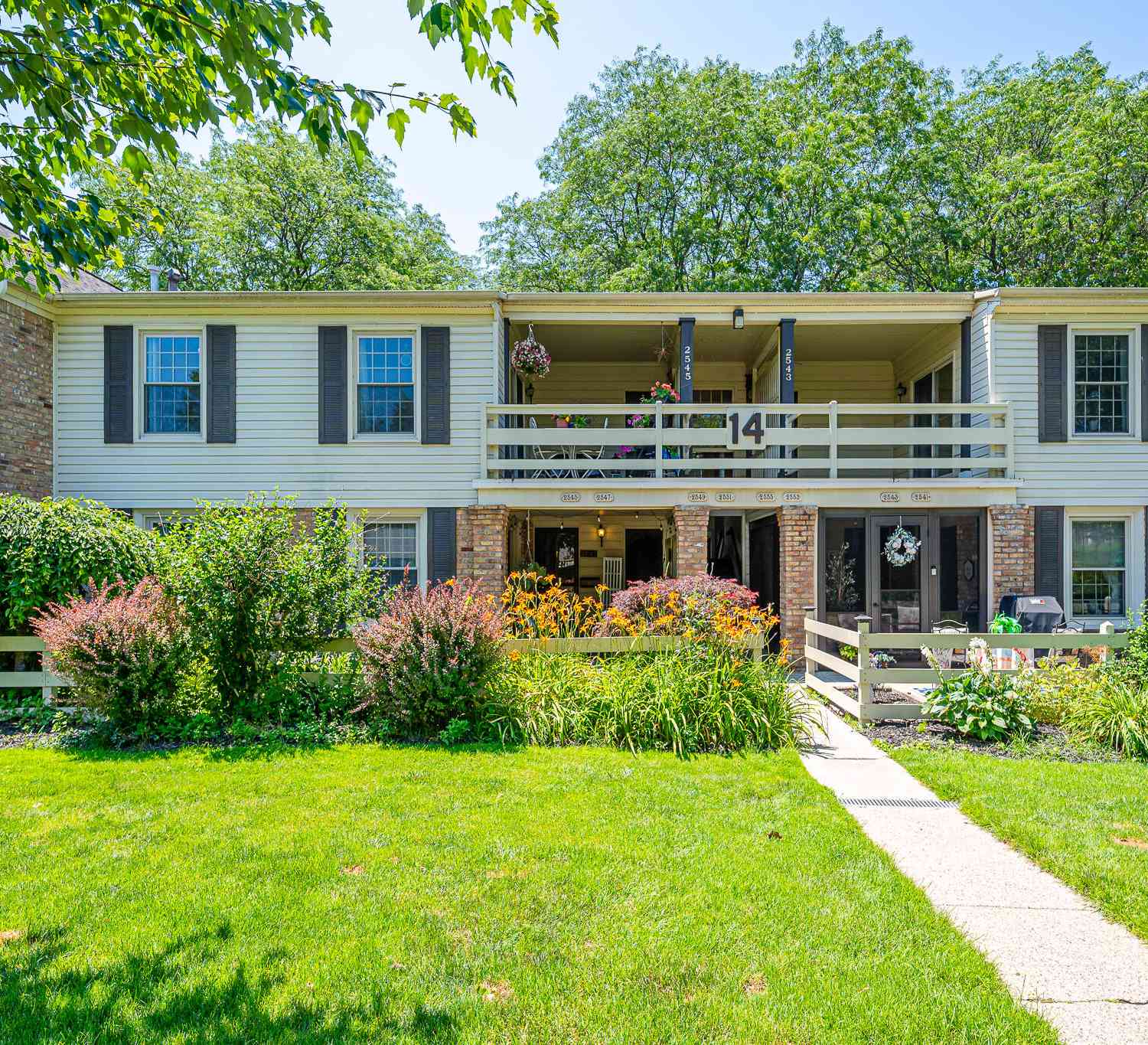 Condo For Sale - 2545 Abbington Drive #133<br/> Grand Rapids, MI 49506