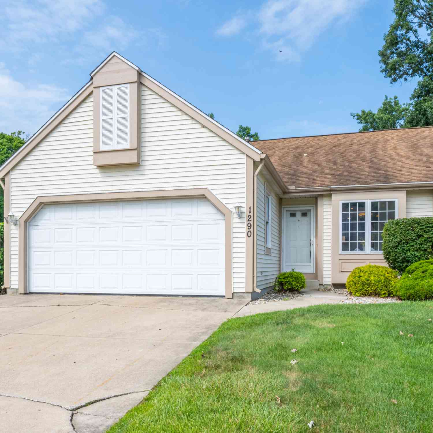 Condo For Sale - 1290 Missions East Drive<br/> Niles, MI 49120