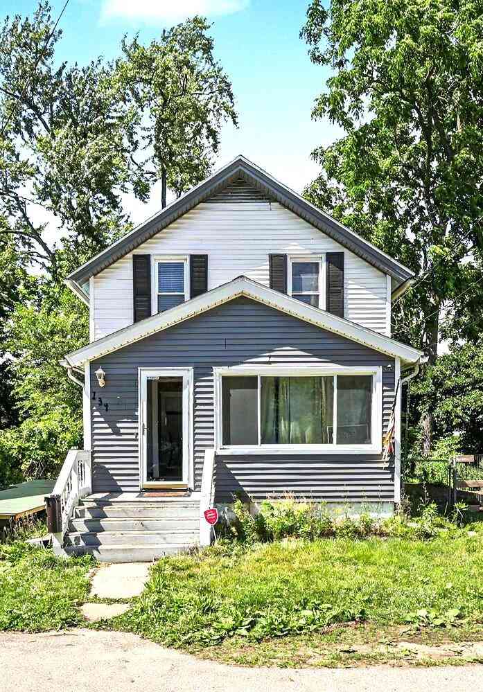 Homes For Sale - 134 Hollis Street<br/> Jackson, MI 49203