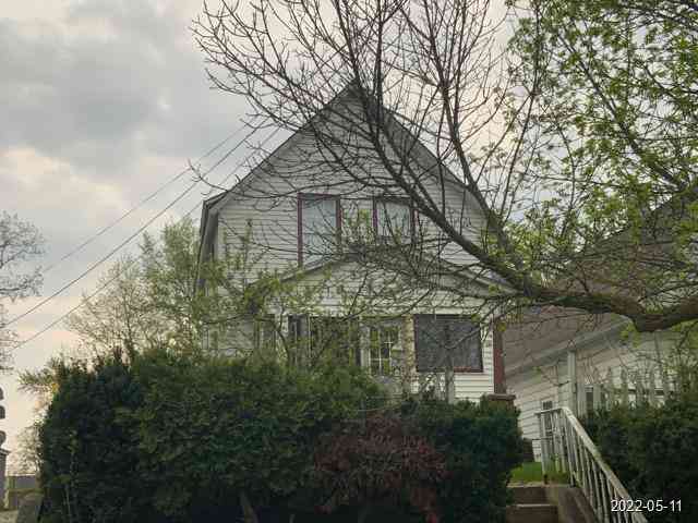 Homes For Sale - 218 Dickinson Street<br/> Grand Rapids, MI 49507