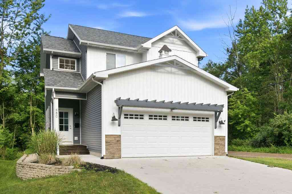 Homes For Sale - 480 Mcmullan Way<br/> Allegan County, South Haven, MI 49090