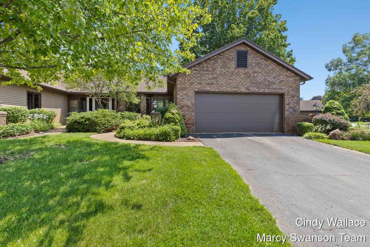 Condo For Sale - 3283 Johnson Court<br/> Kent County, Grandville, MI 49418