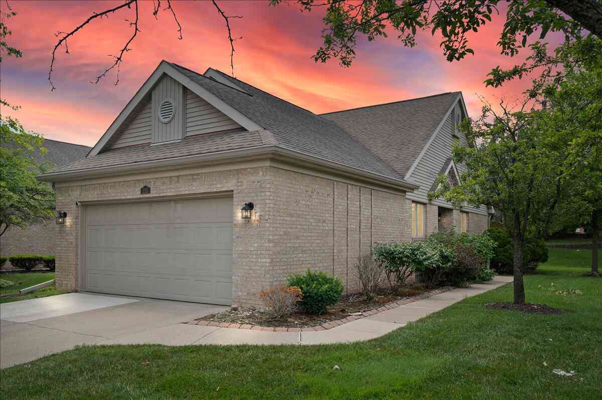 Condo For Sale - 213 Edington Circle<br/> Wayne County, Canton, MI 48187