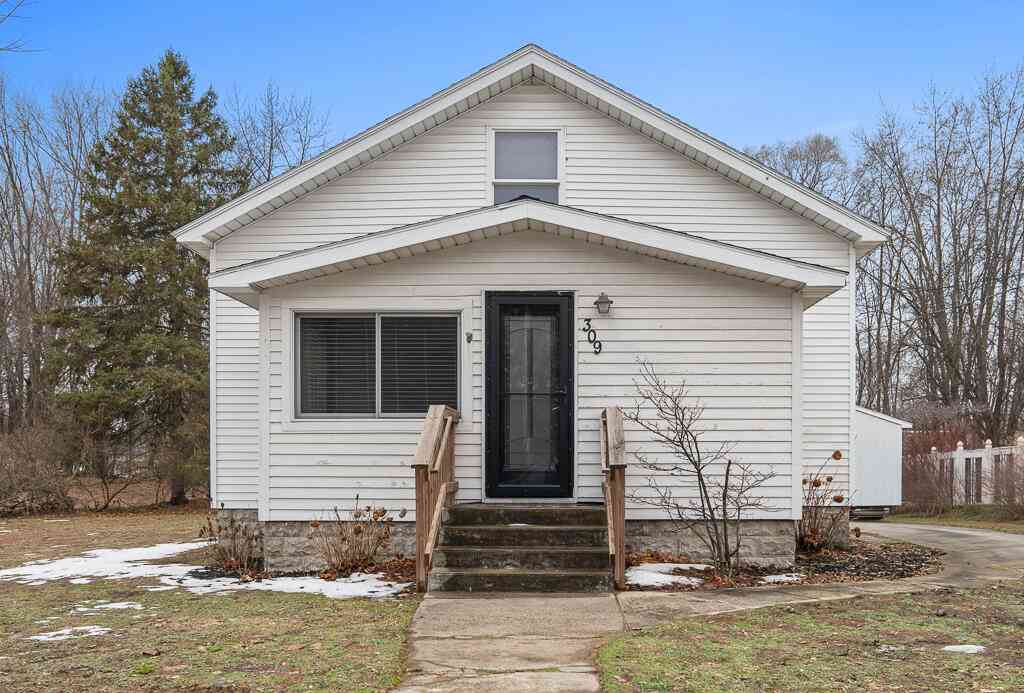 Homes For Rent - 309 Friant Street<br/> Ottawa County, Grand Haven, MI 49417