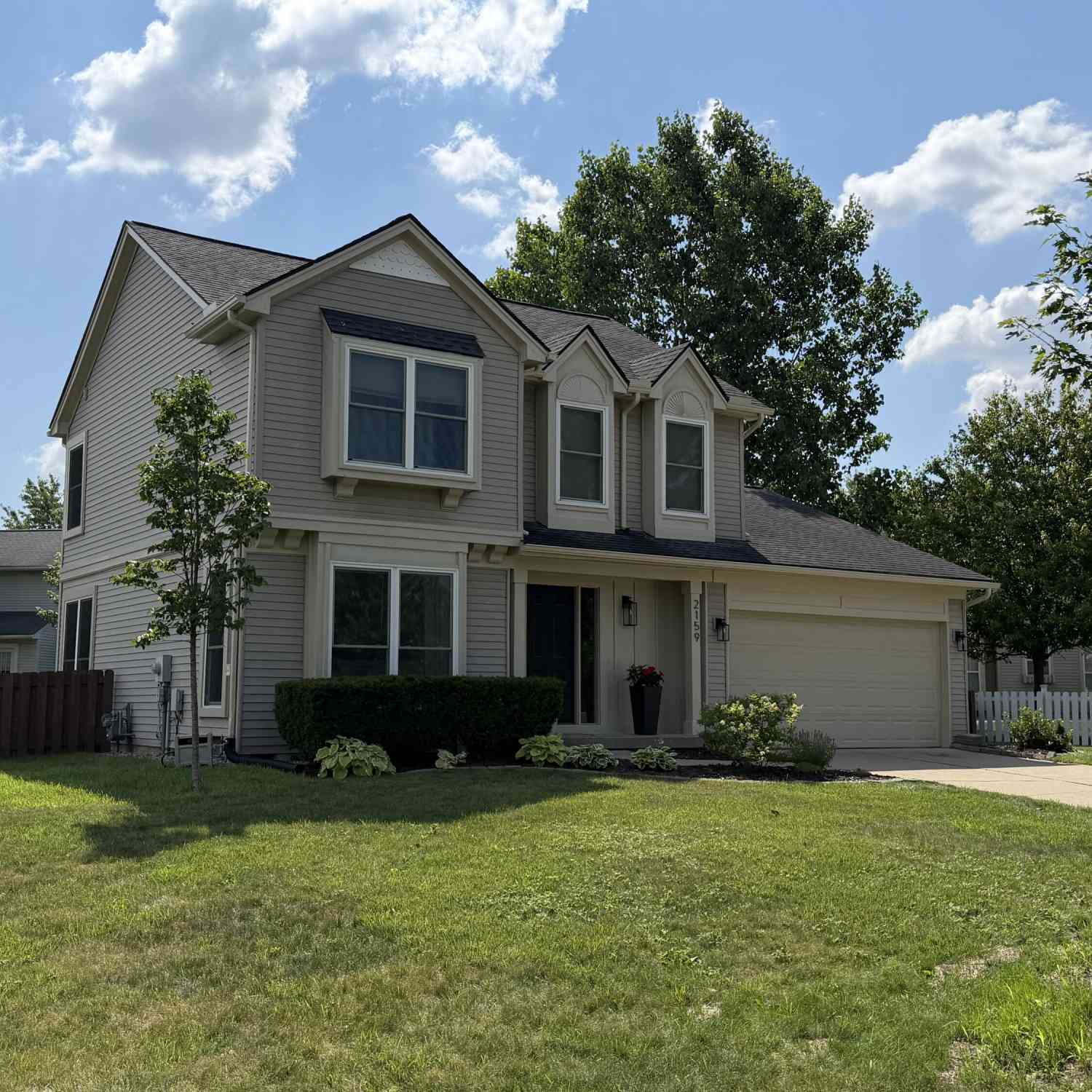 Homes For Sale - 2159 Spring Ridge Drive<br/> Ann Arbor, MI 48103
