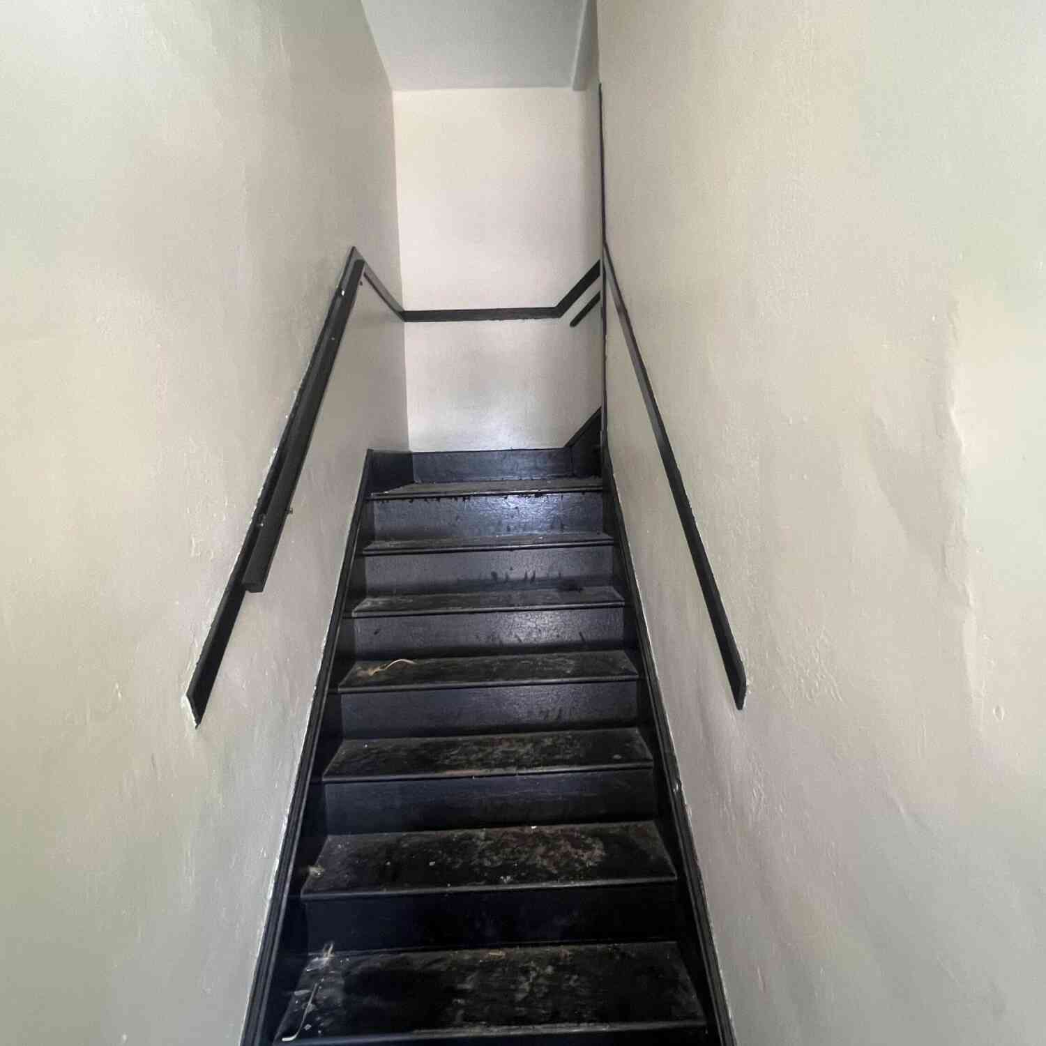Apartment For Rent - 3450 Cadillac Boulevard #UPPER<br/> Detroit, MI 48214